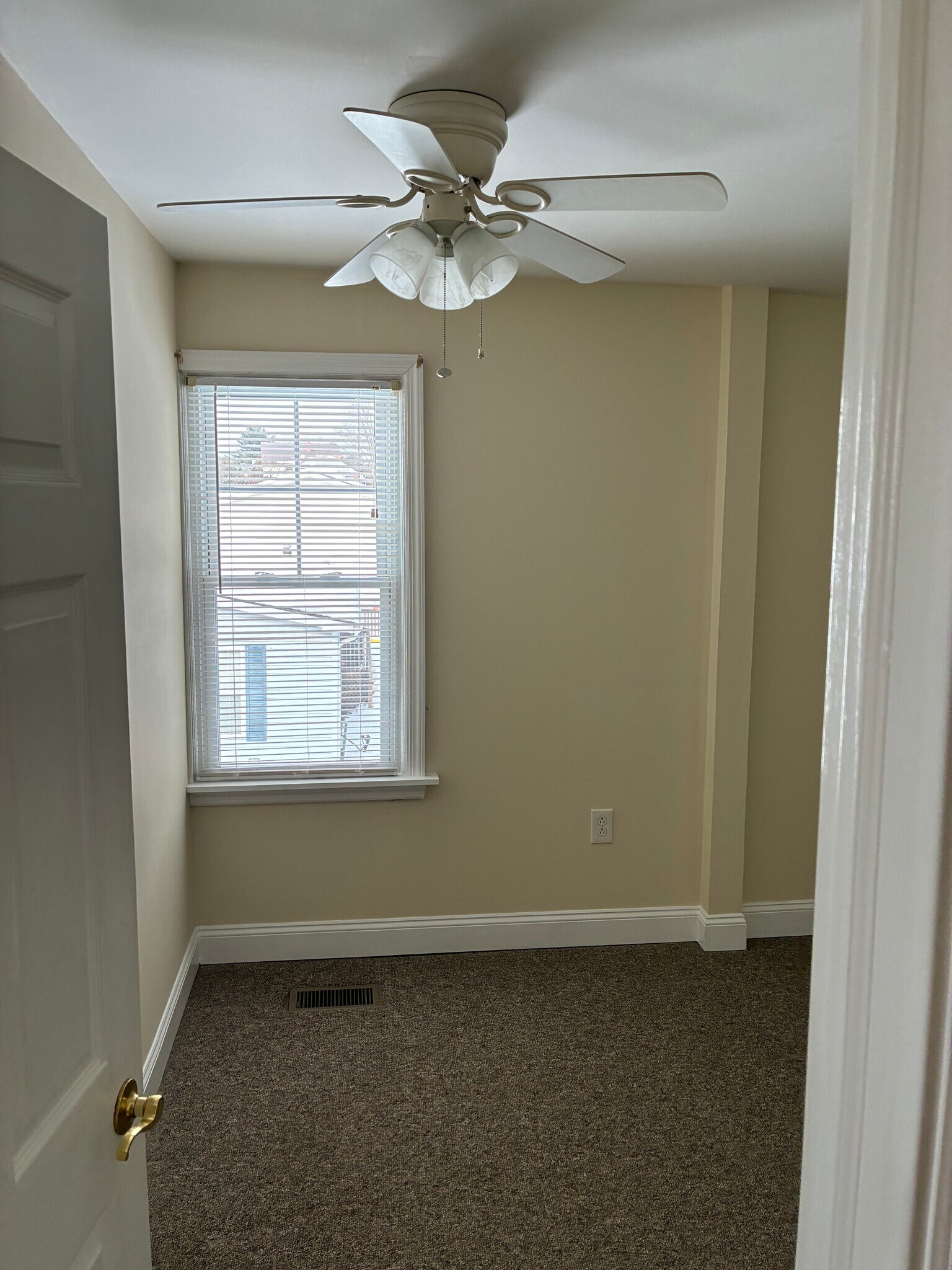 Building Photo - 56 Parrish St