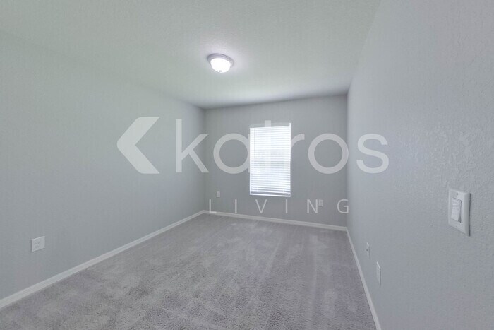 Building Photo - 1233 Huntington St