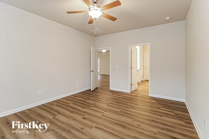 Building Photo - 1136 Scarlett Dr
