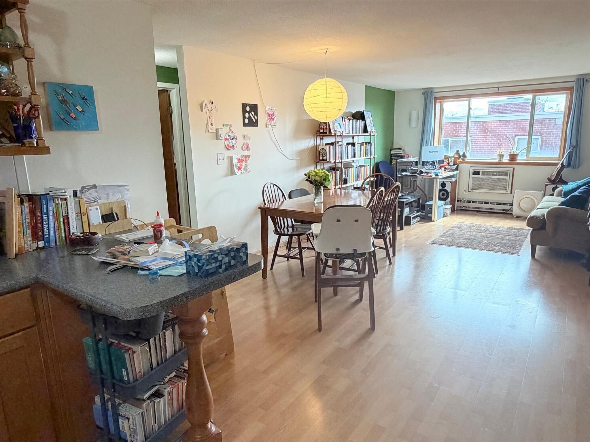 Building Photo - 94 Beacon St