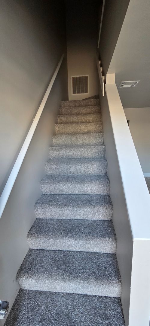 Building Photo - Townhome Near Lafayette High