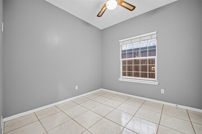 Building Photo - 13607 Sable Ln