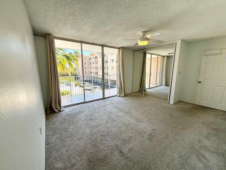 Building Photo - 3930 S Roosevelt Blvd