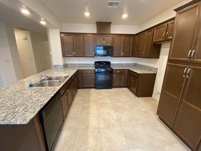 Building Photo - Beautiful 3 Bedroom 2 Bath Home for Rent -...