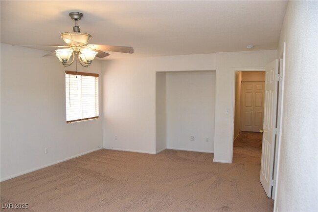 Building Photo - 7804 Wavering Pine Dr