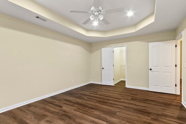 Building Photo - Nice 3 Bed 2 Bath Available in August! Book Your Tour Today!