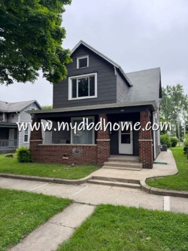Primary Photo - 812 Third St