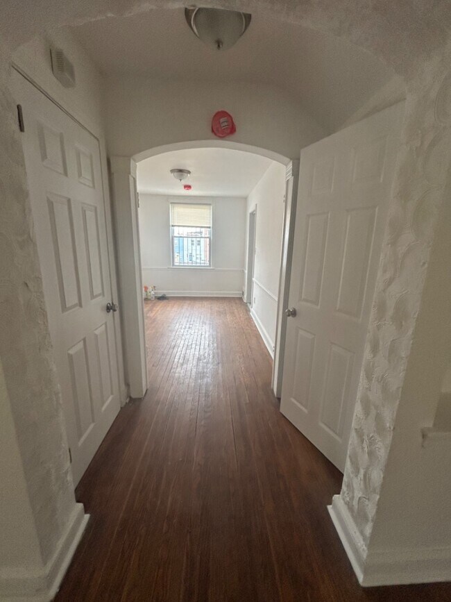 Building Photo - 66 Allison St NE