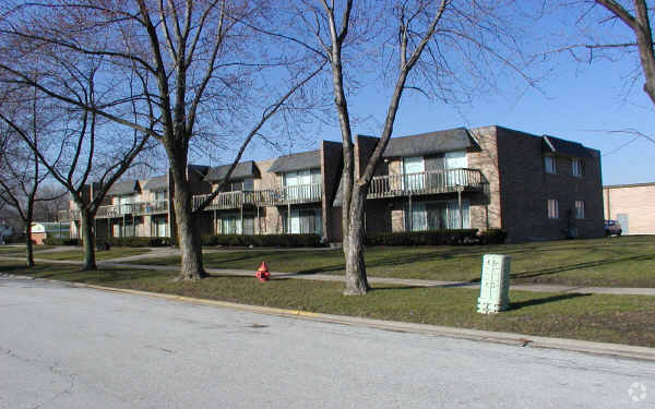 Primary Photo - 430-434 N Roberts Dr
