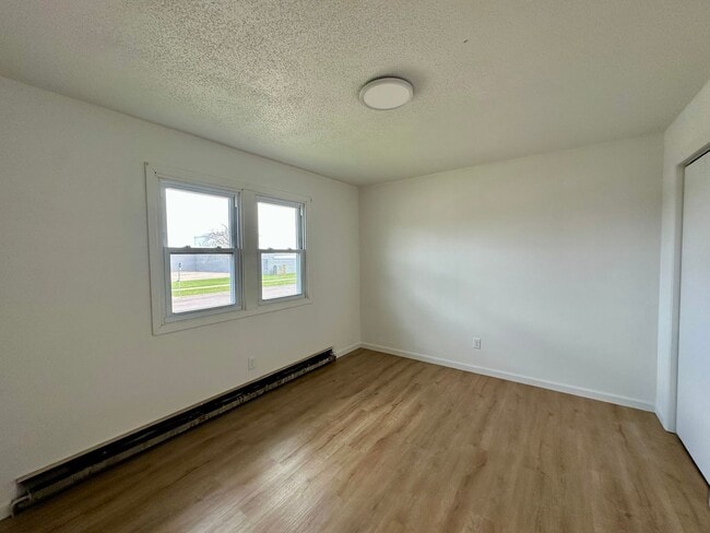 Building Photo - West Ave 4-Plex