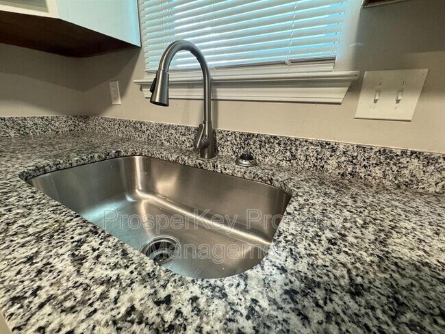 Building Photo - 144 Orchard Pass