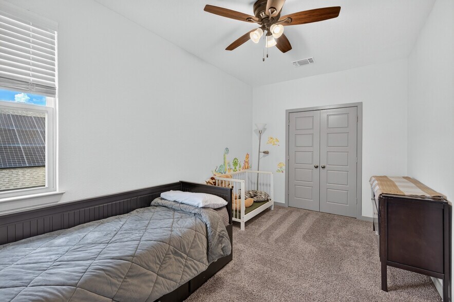 Building Photo - 6508 McGregor Loop