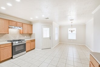 Building Photo - 15023 Roche Rock Dr