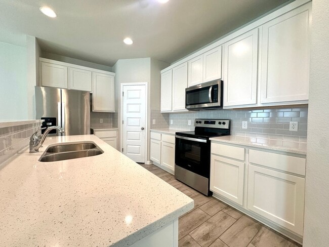 Building Photo - COMING SOON - MID MAY