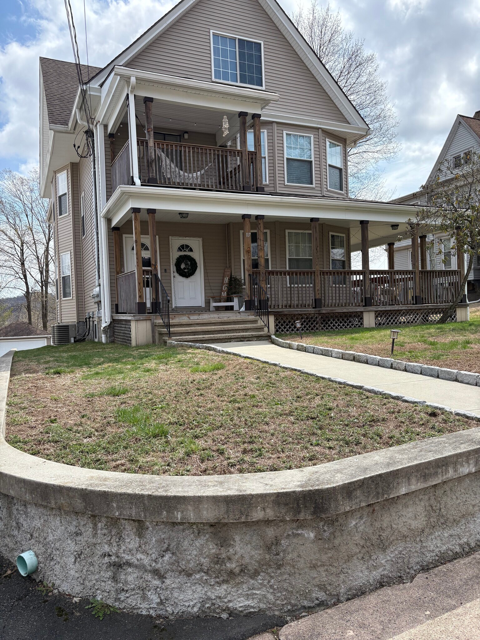 Building Photo - 117 Atwater Ave