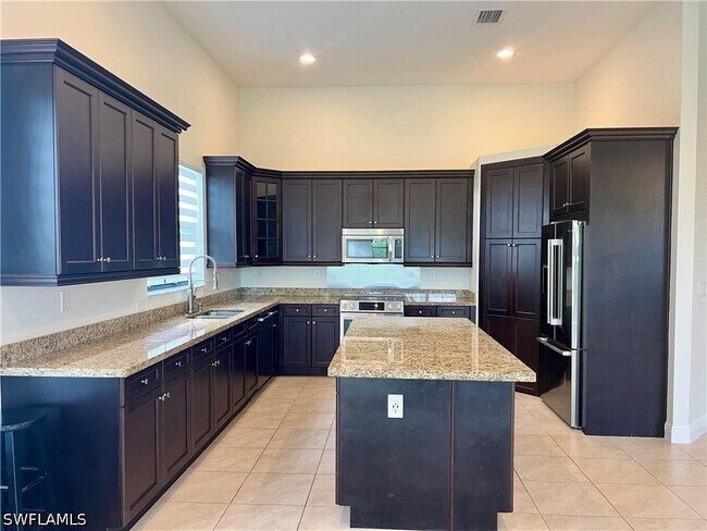 Building Photo - 5226 Ferrari Ave