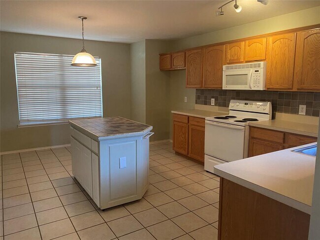 Building Photo - 209 Tripp Trail