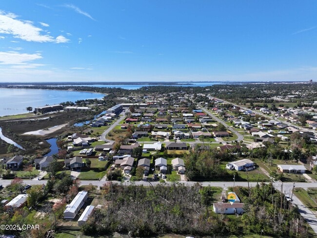 Building Photo - 1433 S Kimbrel Ave