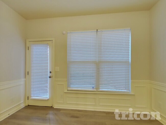 Building Photo - 2500 Wingfield Dr SW