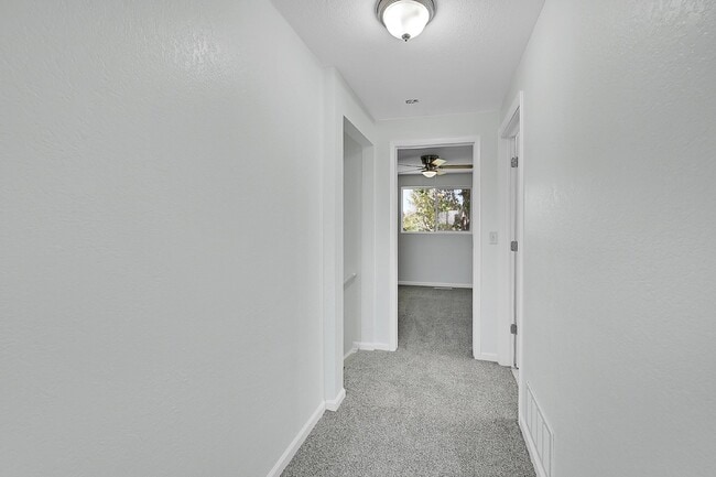 Building Photo - $2,495.00, 3 bed, 2 bath located in Westminster.