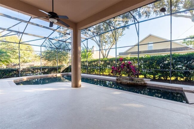 Building Photo - 497 Pickfair Terrace