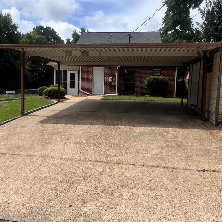 Building Photo - 3957 Elm Ave