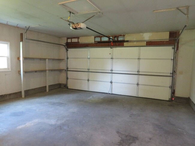 Building Photo - NEW, NEW, NEW!  4 Bedroom House in Billing...