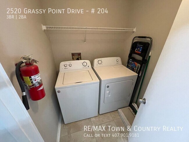 Building Photo - 2520 Grassy Point Dr