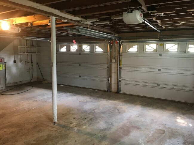 Building Photo - 100 Talton Dr