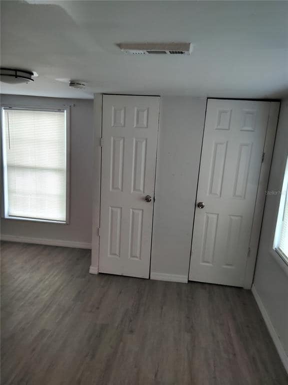 Building Photo - 227 Marveline Dr