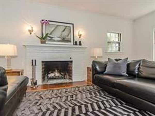 Building Photo - 381 VFW Parkway