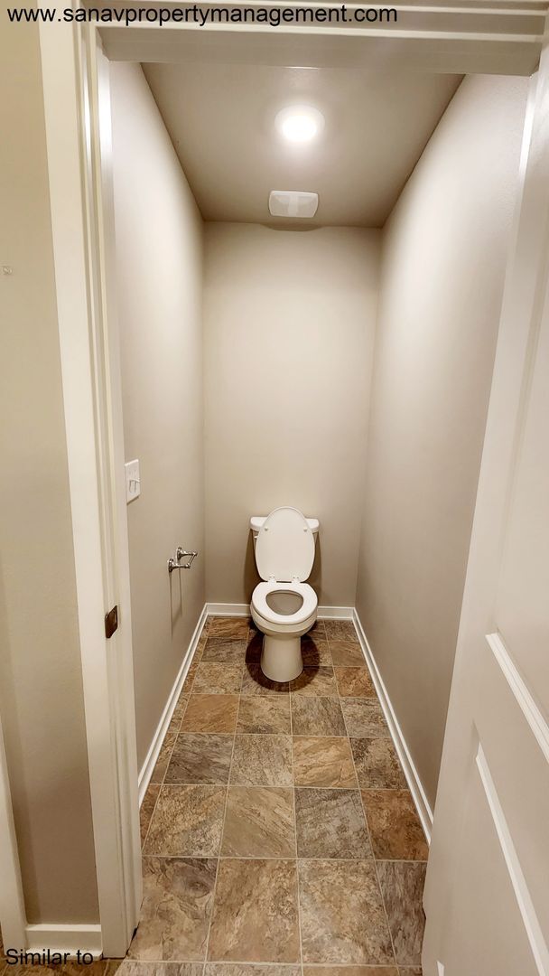 Building Photo - Fantastic Single-Family Home w/ 3 Car Garage - Ankeny