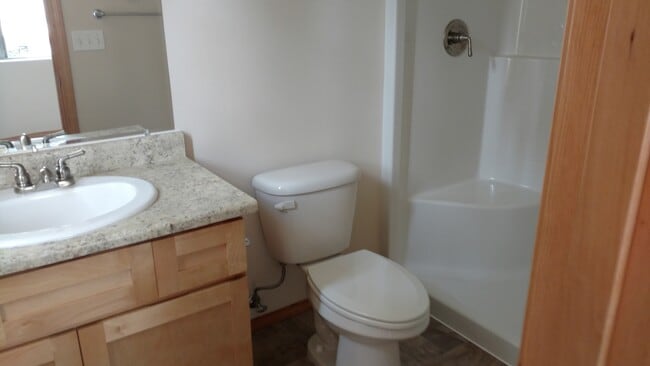 Building Photo - Very well maintained home in Poulsbo.