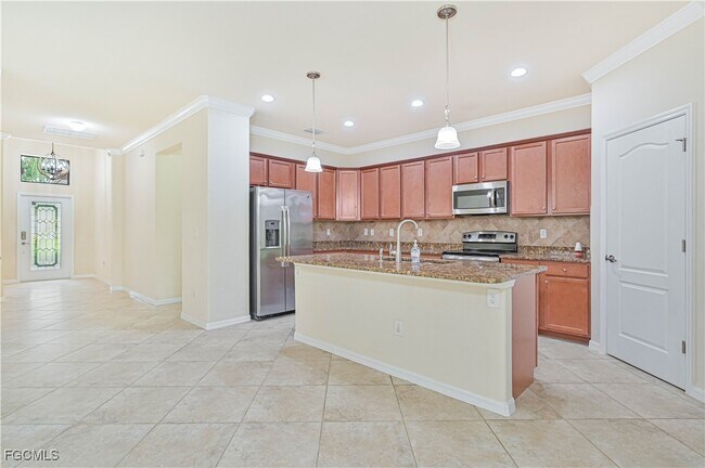 Building Photo - 8979 Water Tupelo Rd