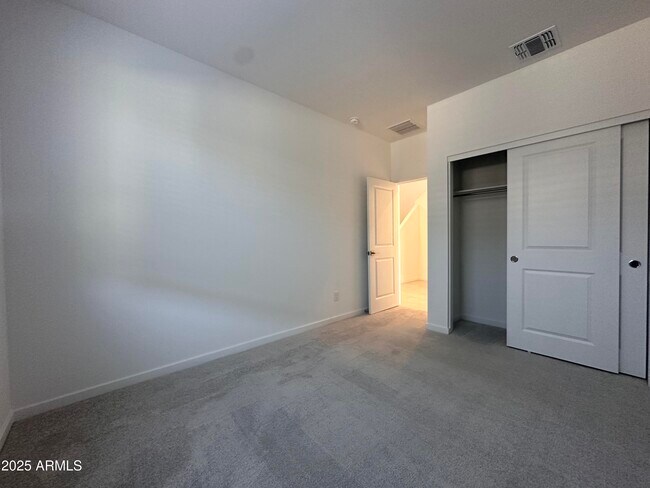 Building Photo - 22655 W Mohawk Ln