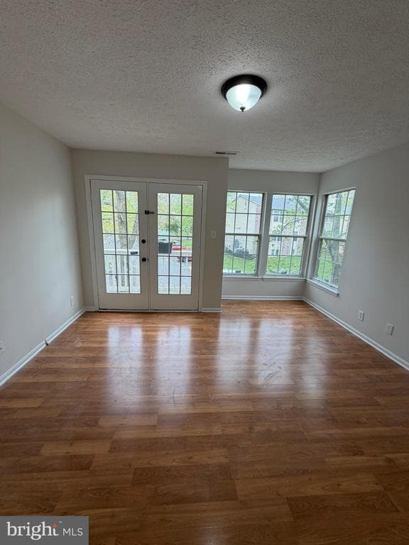 Building Photo - 133 Kenwood Dr