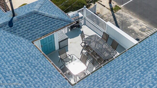 Building Photo - 65 Grand Central Ave