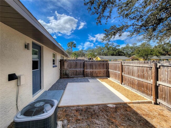 Building Photo - 1007 Sumner Blvd