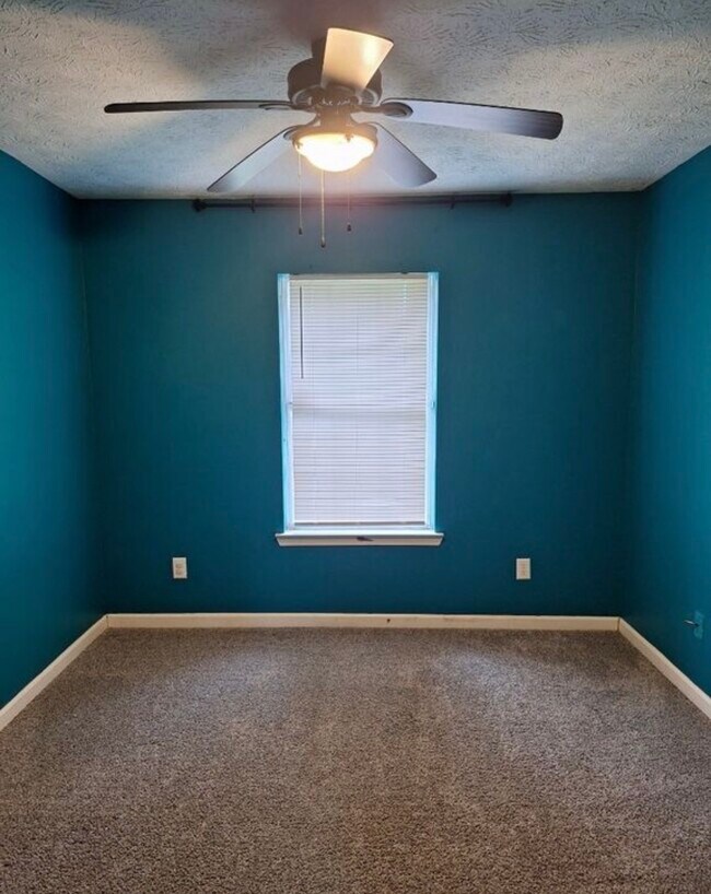 Building Photo - 7266 20th Ave