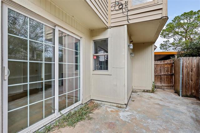 Building Photo - 2160 Fleur De Lis Ct