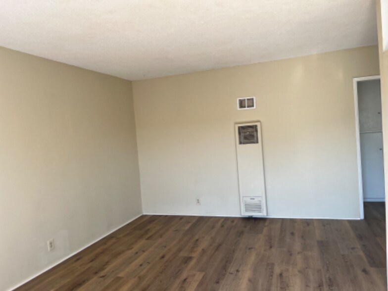 Building Photo - 9000 E Arcadia Ave