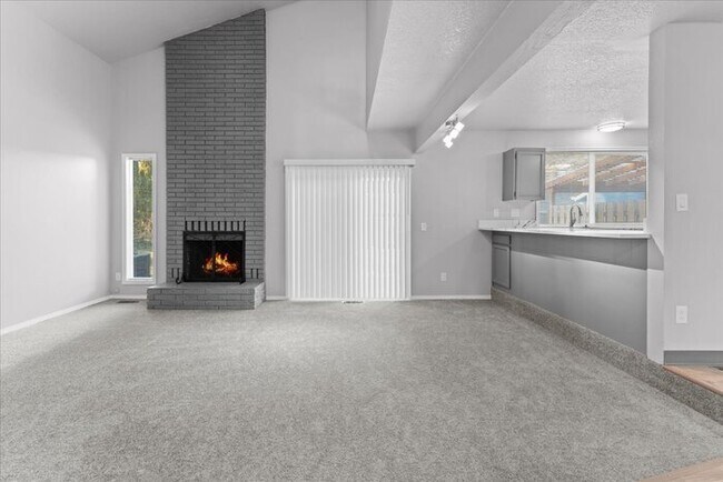 Building Photo - Newly Renovated 3BD/2BA Duplex w/ Garage & Fireplace - Beaverton Highland - $2,595/mo