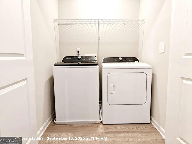 Building Photo - 2111 Avalon Rdg