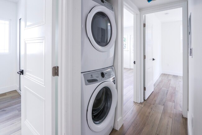 Building Photo - The Occidental