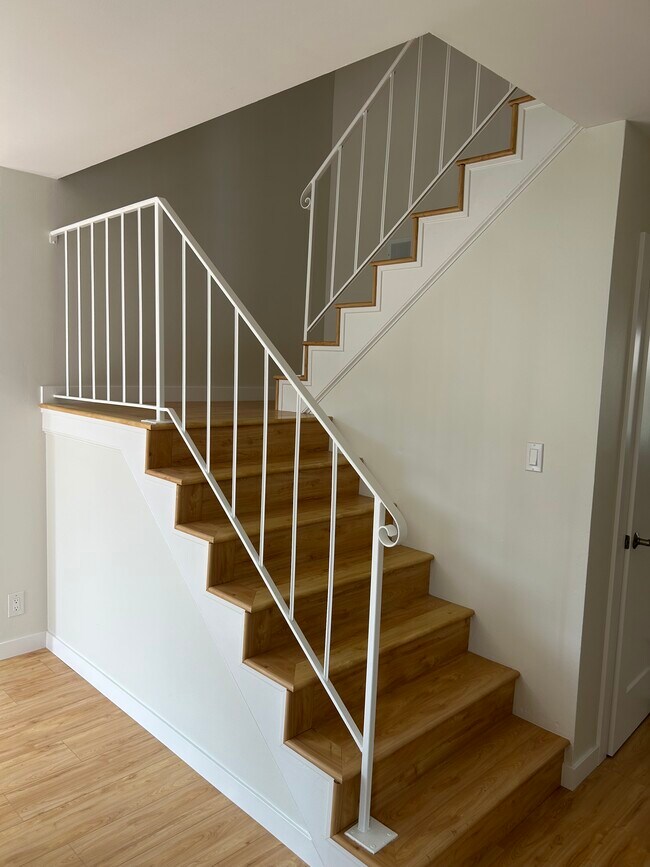 Building Photo - 5393 E Appian Way