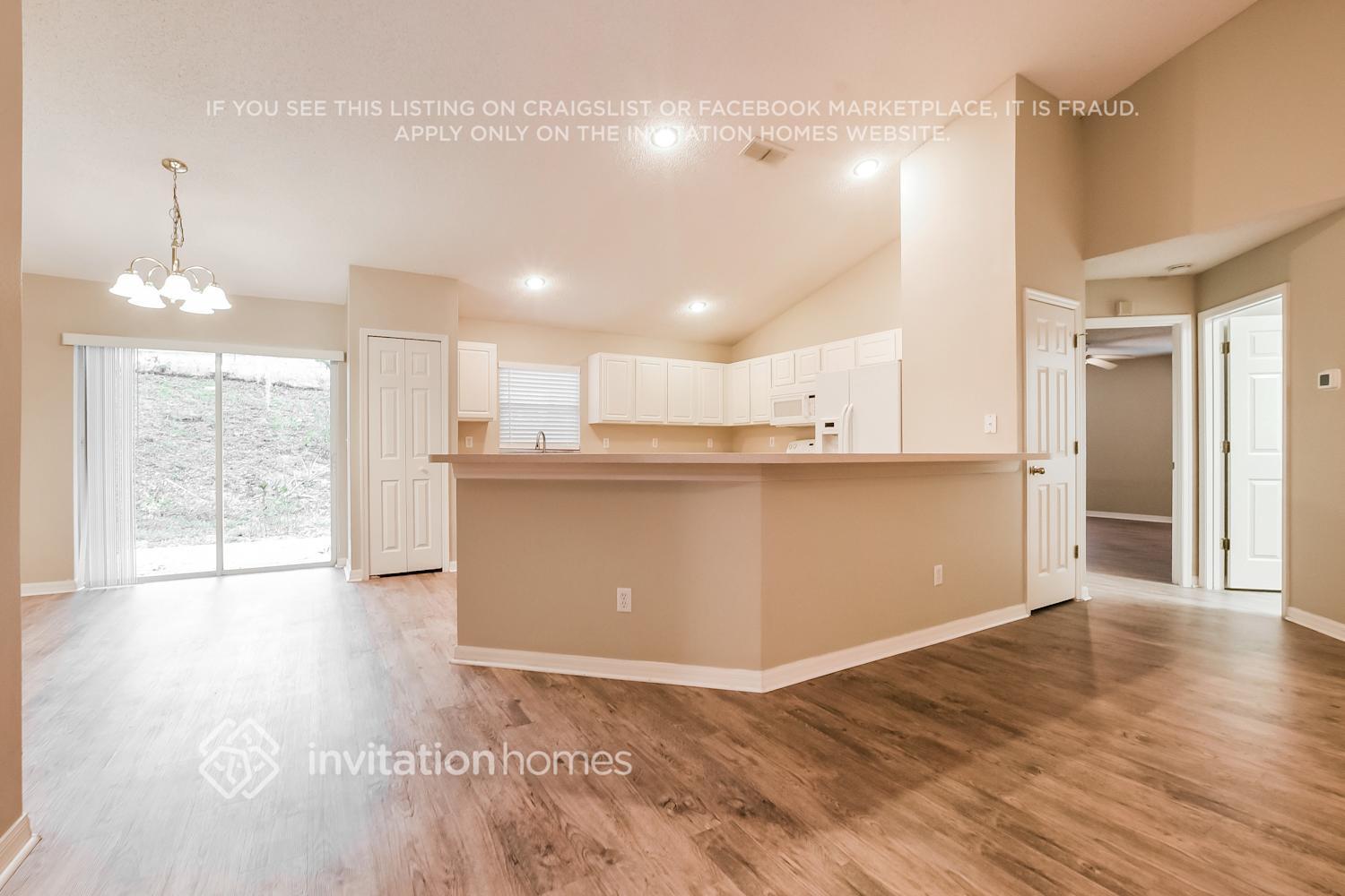 Building Photo - 1511 Canopy Oaks Dr