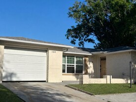 Building Photo - 11010 Tamarix Ave