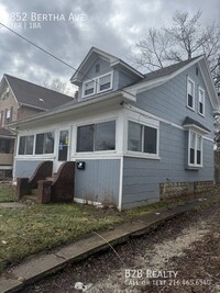 Building Photo - Charming 3-Bedroom Property in Prime Location