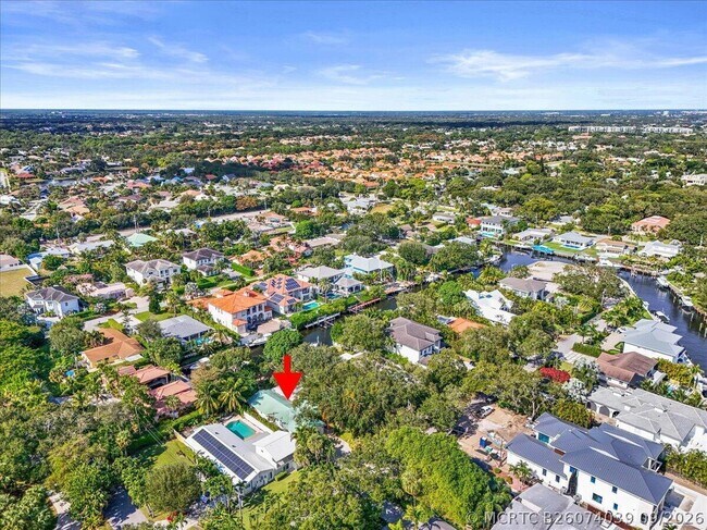 Building Photo - 12831 Shore Dr