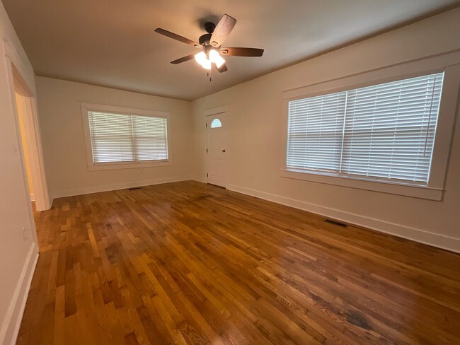 Building Photo - Very nice 2 bed/1 bath home - Morristown